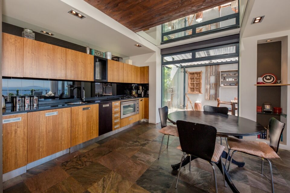 Rhine Stone - Galley Kitchen