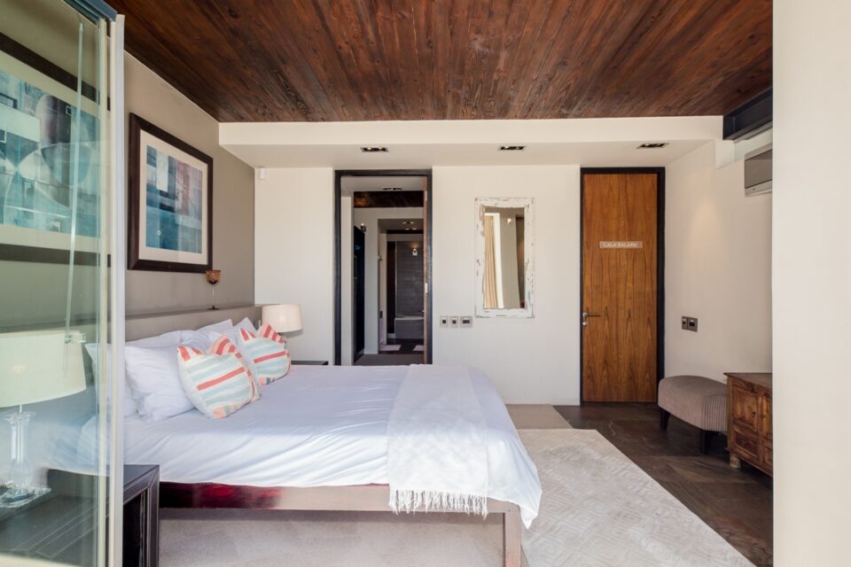 Rhine Stone - Bedroom 1 en-suite