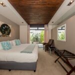 Rhine Stone - Bedroom 2 Outside Access