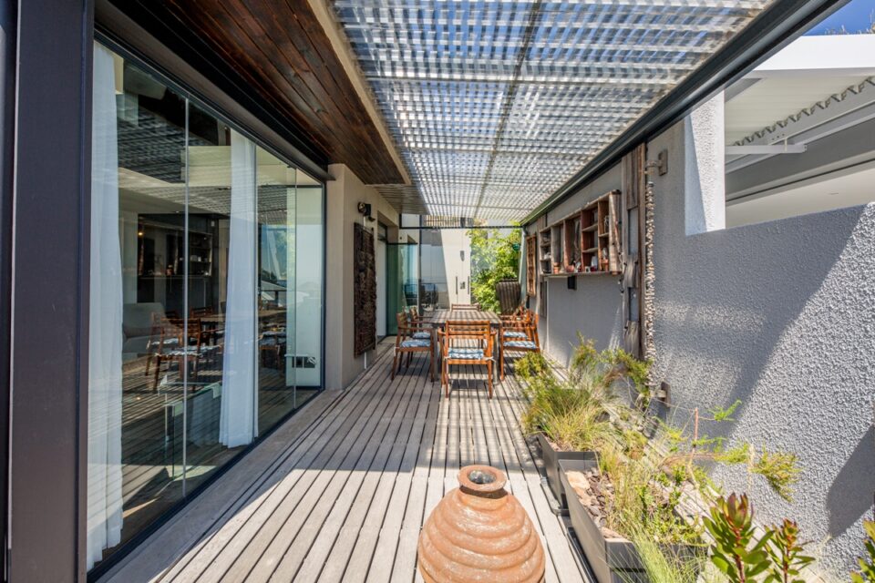 Rhine Stone - Outside Deck