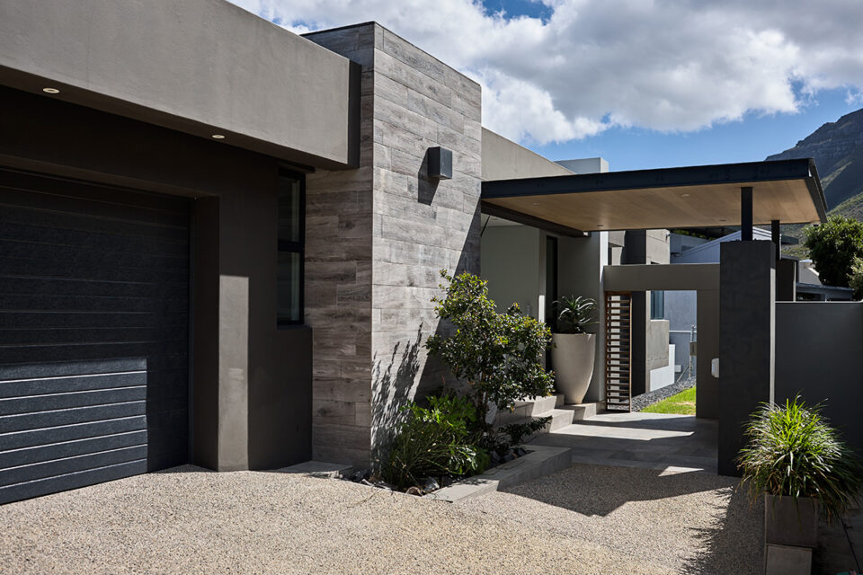 Halo Villa - Entrance