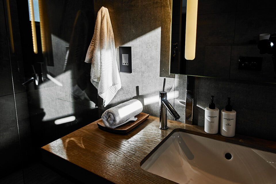 Halo Villa - Luxury Bathroom