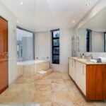 Wescamp Villa - Large en-suite