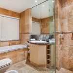 The Heron - Dedicated bathroom