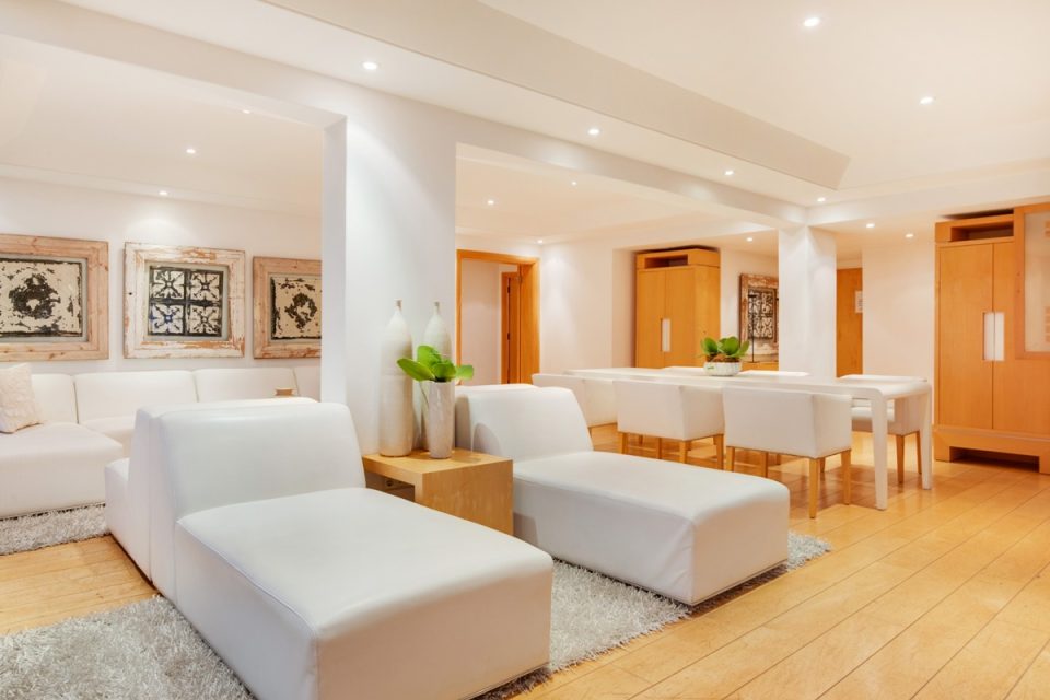 The Heron - Lounge and dining