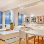 The Heron - Main lounge