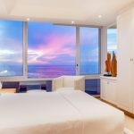 The Heron - Second room with views