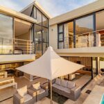 17 Geneva Drive - Outside view