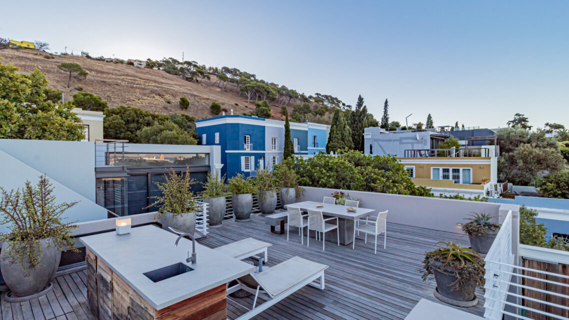 53 Napier - Private Rooftop Living