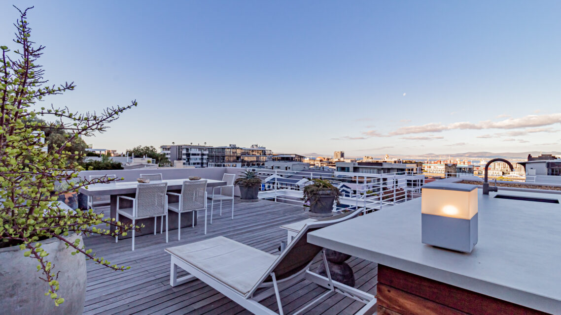 53 Napier - Rooftop City Views