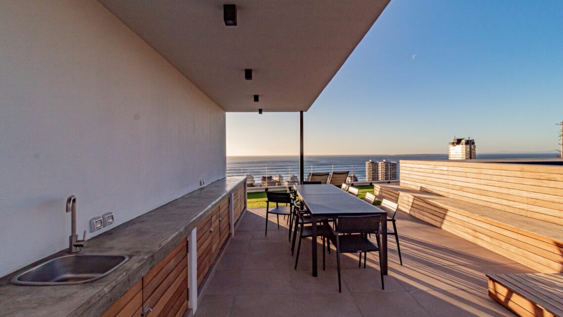 Alpha Sunsets - Communal entertainment area & pool