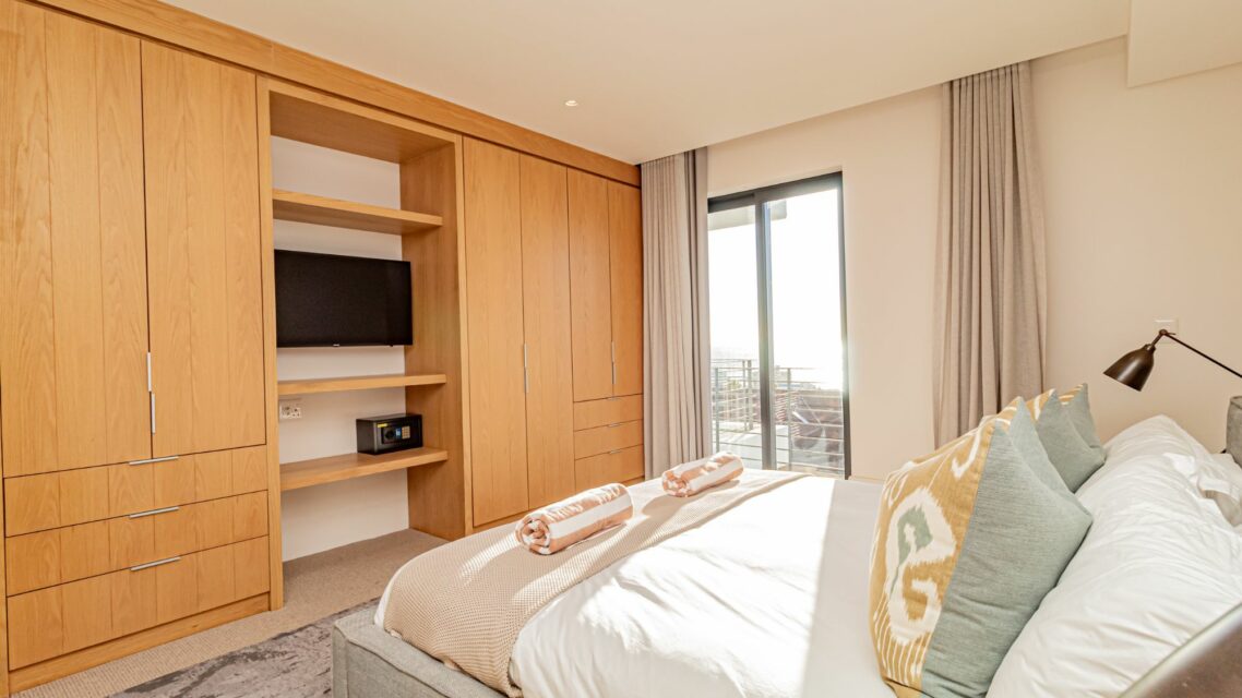 Alpha Sunsets - Master bedroom