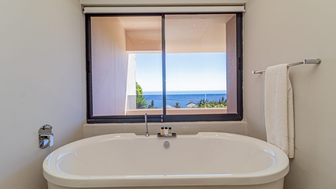 Casablanca - Bath Views