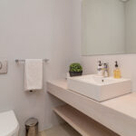 Casablanca - En-suite Bathroom