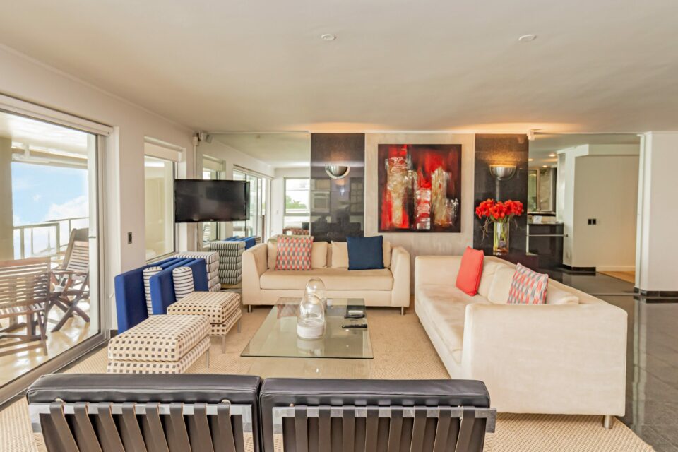 Clifton Rocks - Lounge