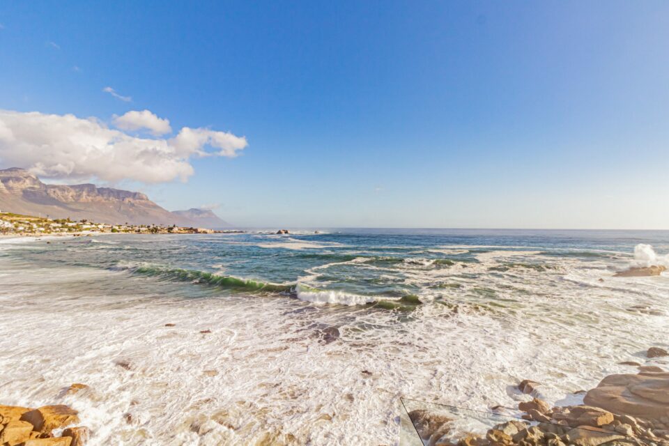 Clifton Rocks - Sea Views