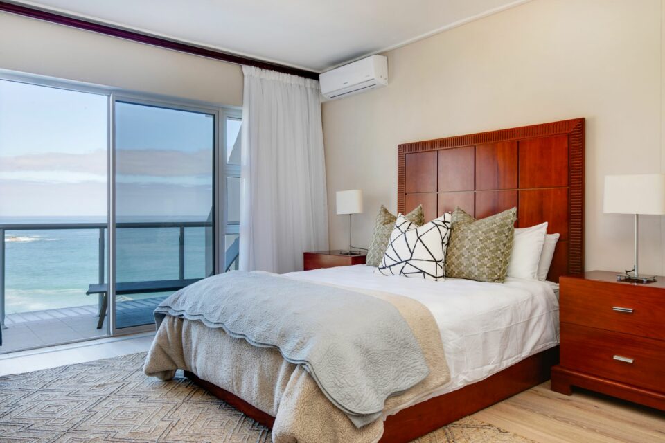 Dunmore Apartment - Master Bedroom