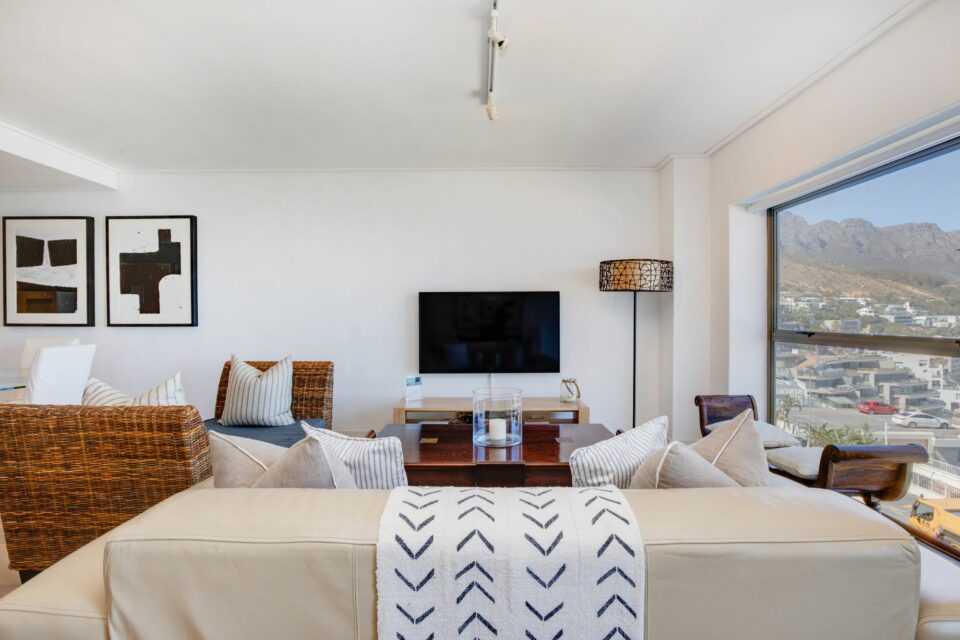 Dunmore Apartment - TV Lounge