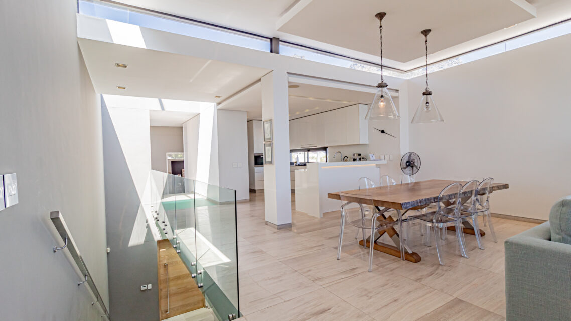 Hamaya - Dining Room