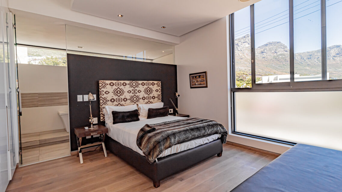 Hamaya - Upstairs Bedroom