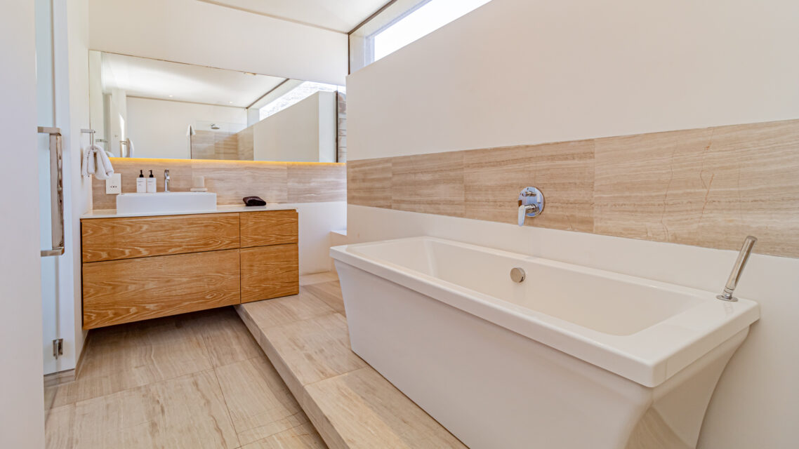 Hamaya - Upstairs Bedroom En-suite