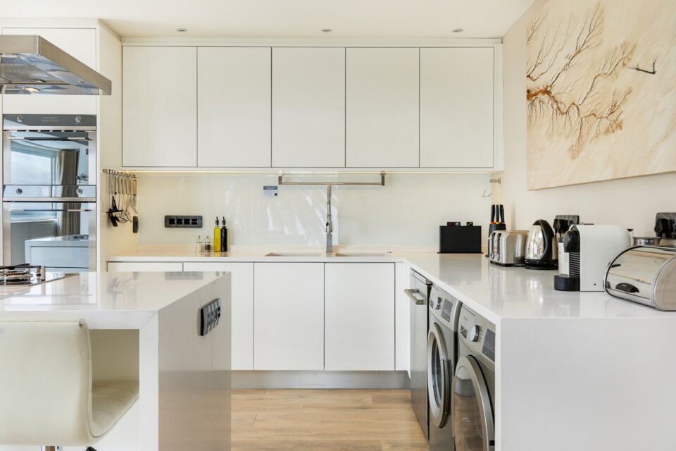 Houghton Steps - Fully Equipped Kitchen