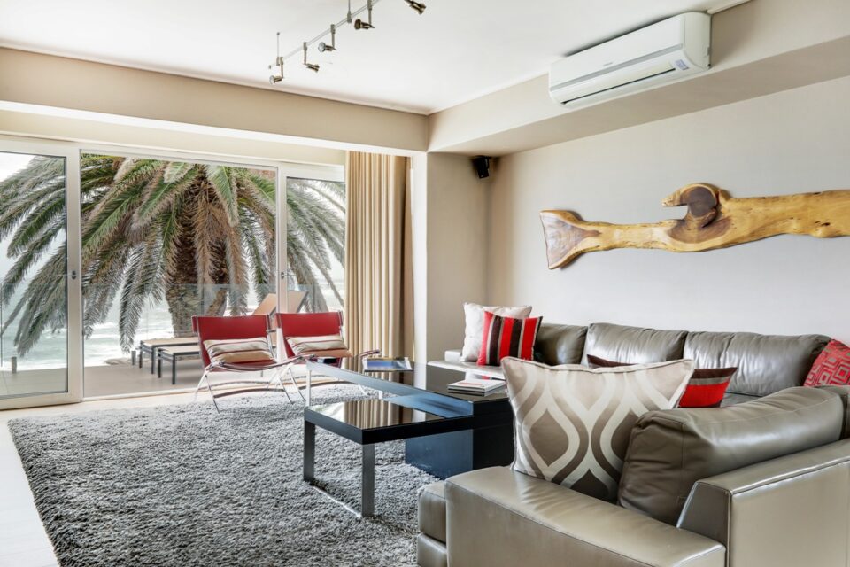 Houghton Steps - Lounge & Patio