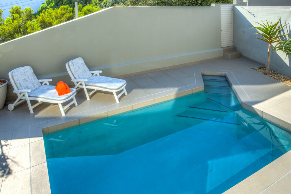 Houghton Steps - Sun Loungers and Pool