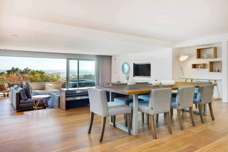 Lillamton - Dining Area