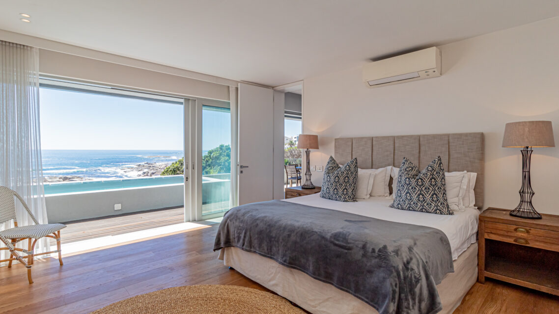 Onyx - Master with Views