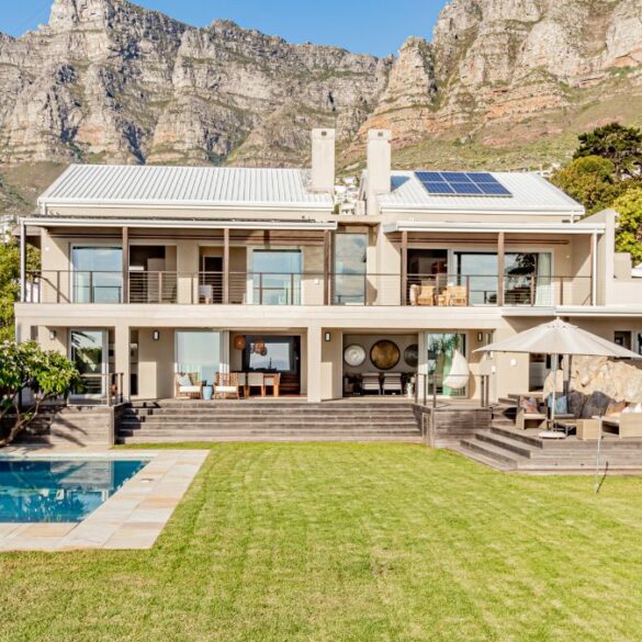 Luxury Villas in Camps Bay » Browse 215+ Holiday Rentals