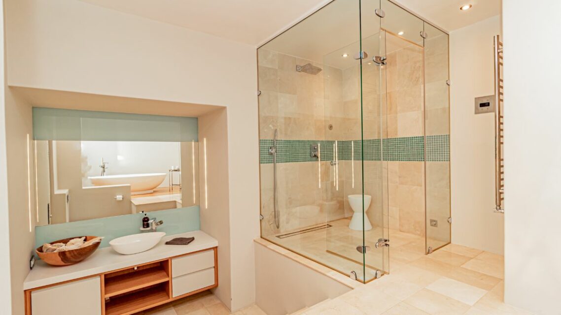 Riomar - Master En-suite