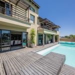 Roc Manor - Outdoor View