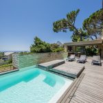 Roc Manor - Pool and Sun Loungers