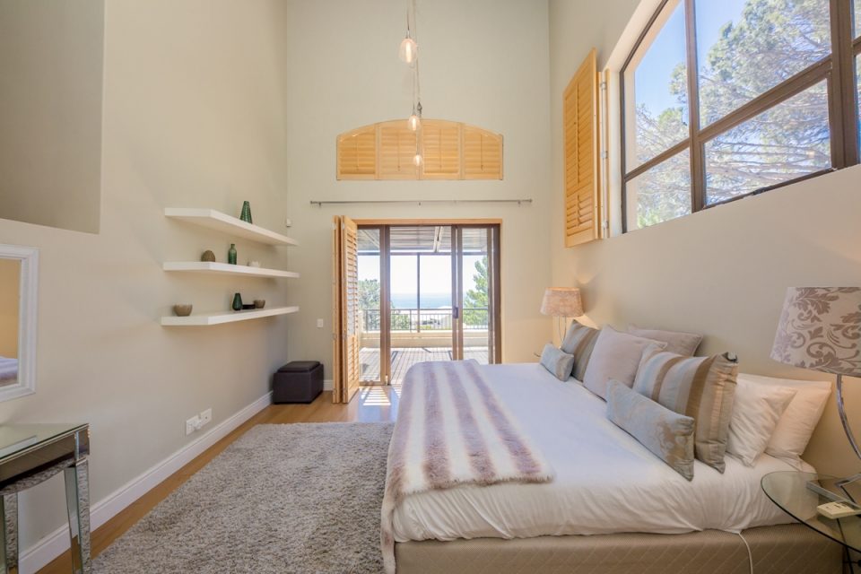 Roc Manor - Third Bedroom