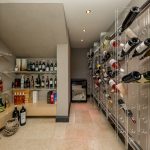 Roc Manor - Wine Storage