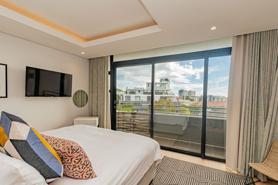 Scholtz Penthouse - Master bedroom views