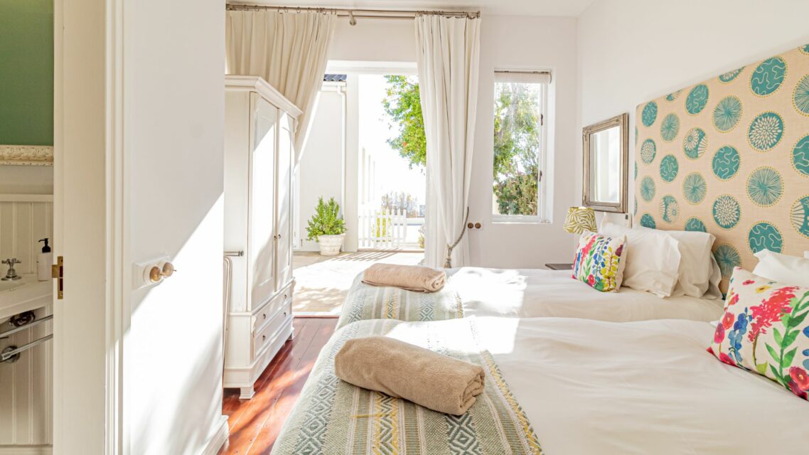 Six Selbourne - Fourth bedroom with patio access