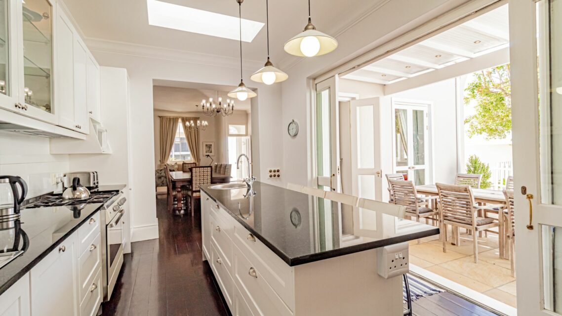 Six Selbourne - Kitchen with patio access