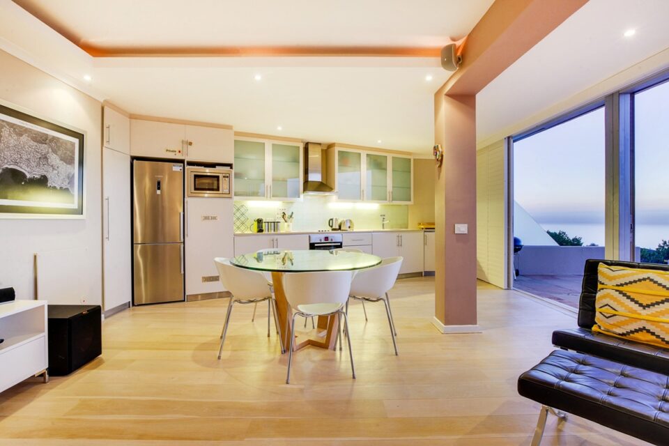 Calico - Dining for 4