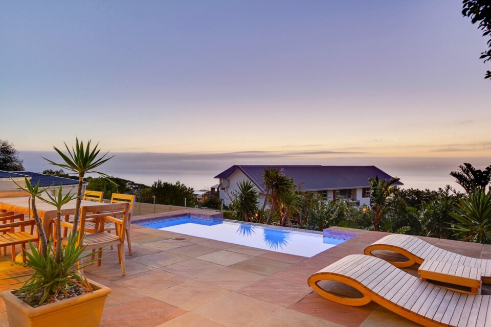 Calico - Private Patio