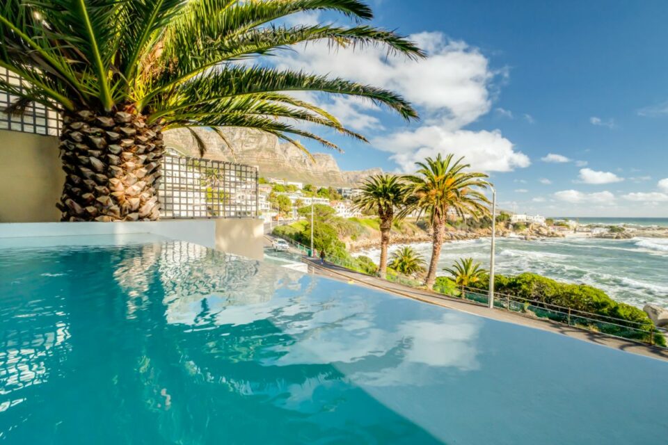 Camps Bay Terrace Palm Suite - Pool View