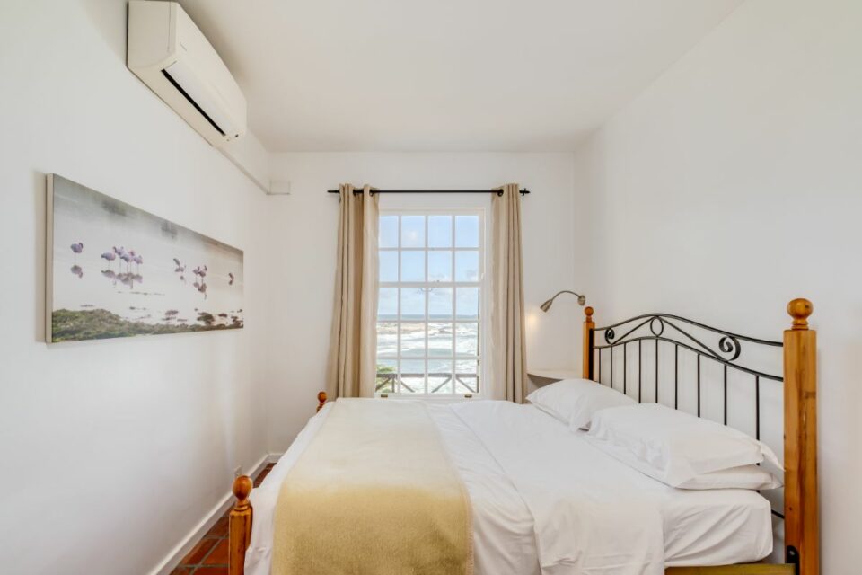Camps Bay Terrace Palm Suite - Second Bedroom