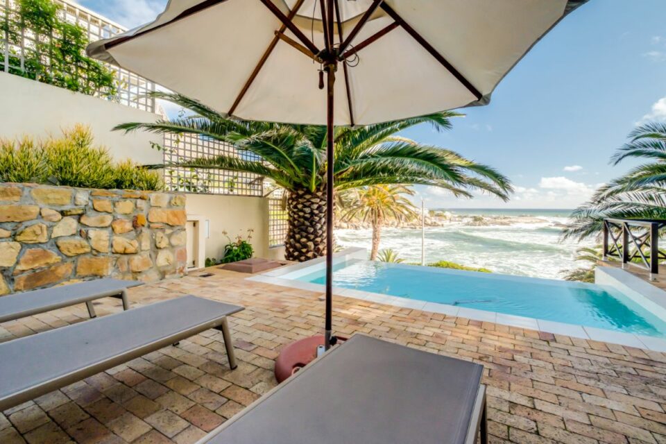 Camps Bay Terrace Palm Suite - Sun Loungers