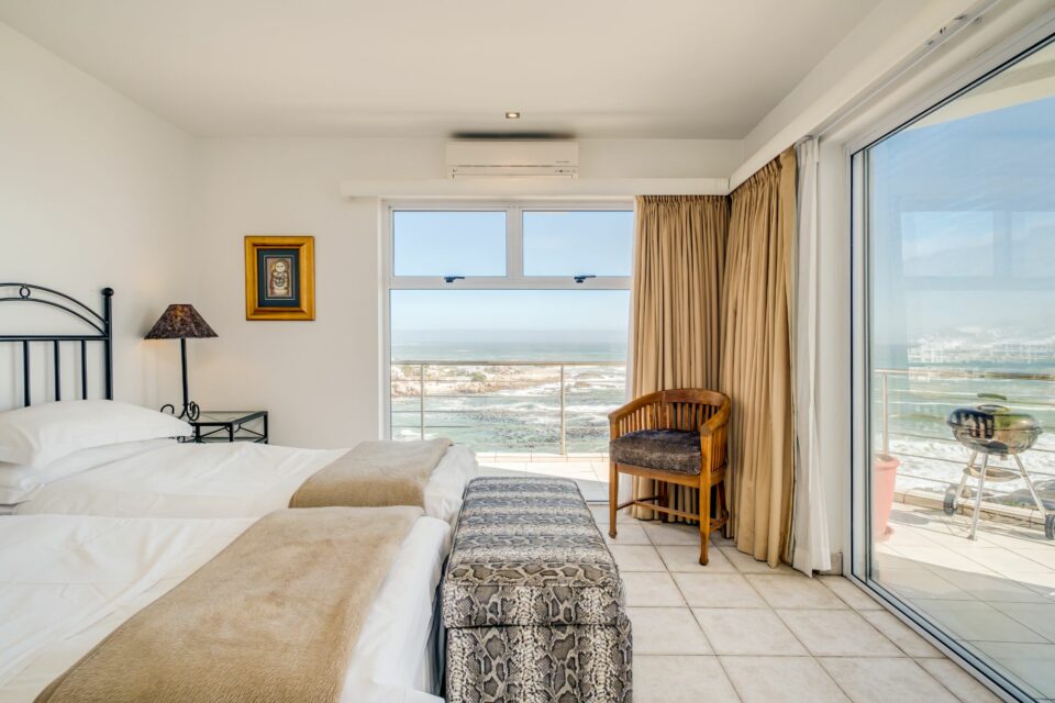 Camps Bay Terrace Penthouse - Twin Beds