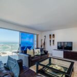 Camps Bay Terrace Penthouse - Lounge and TV