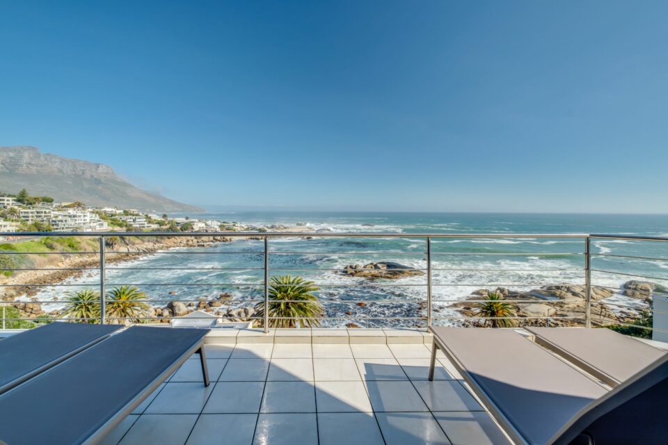 Camps Bay Terrace Penthouse - Sun Loungers