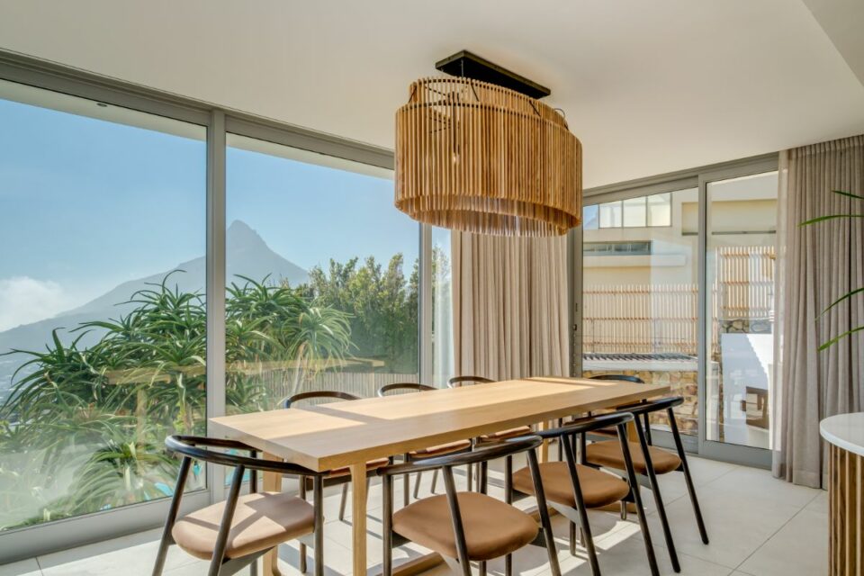 Mavambo - Dining with Views