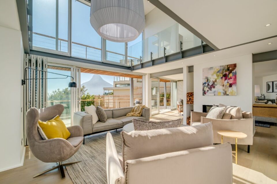 Mavambo - Formal Lounge Area