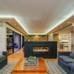 Ocean Pearl - Lounge Fireplace